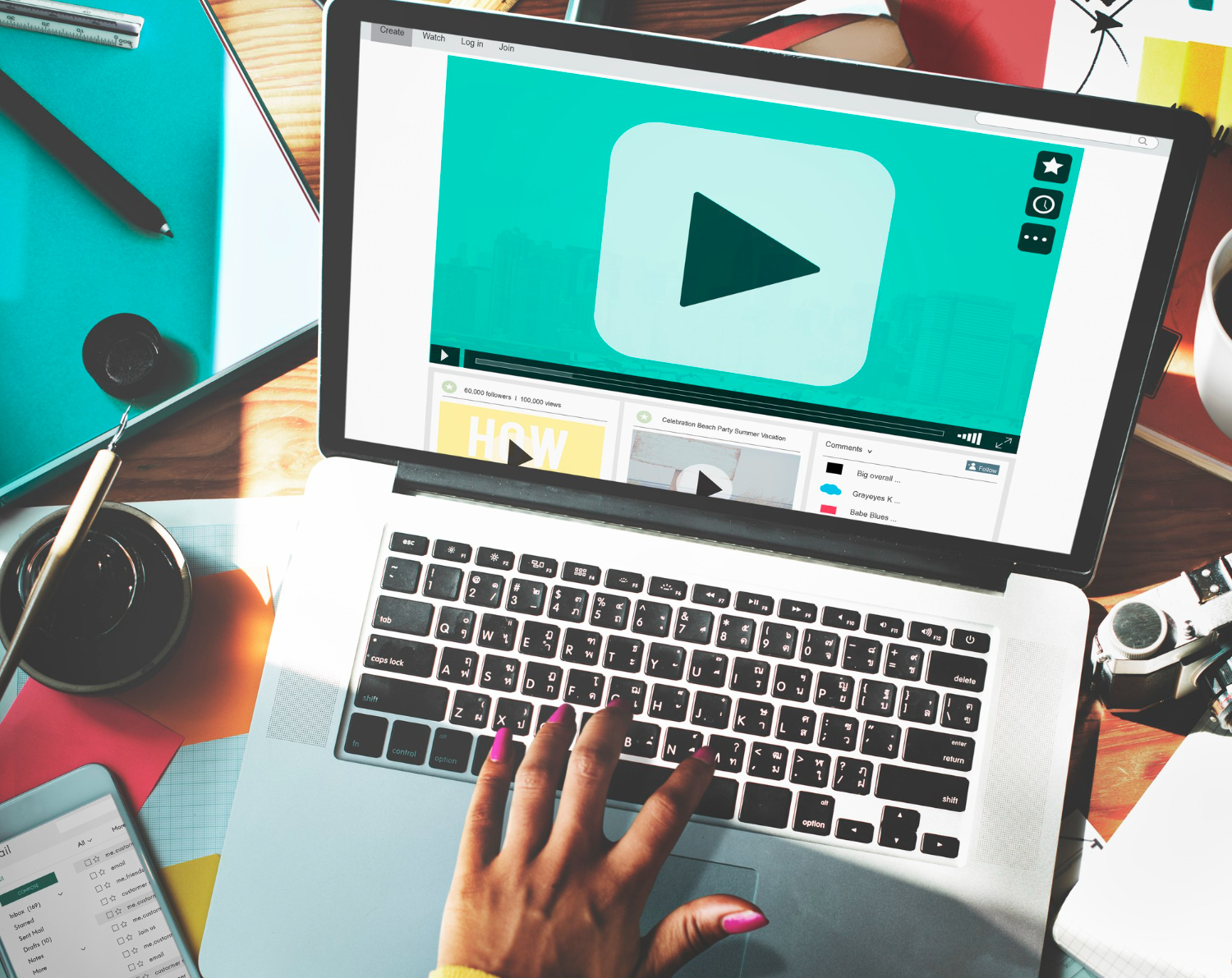 How to Create Custom Thumbnails That Drive Clicks